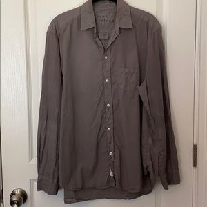 Frank & Eileen Button Down Featherweight